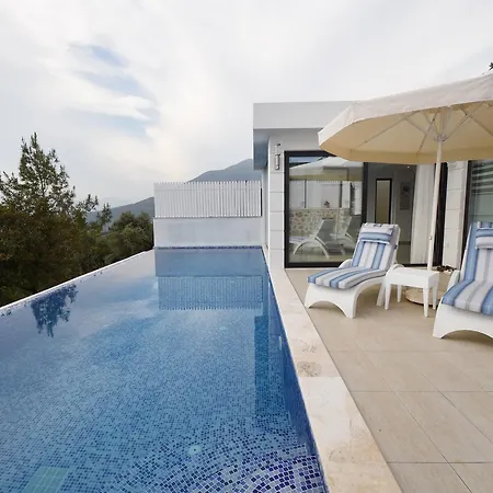 Villa Ural *